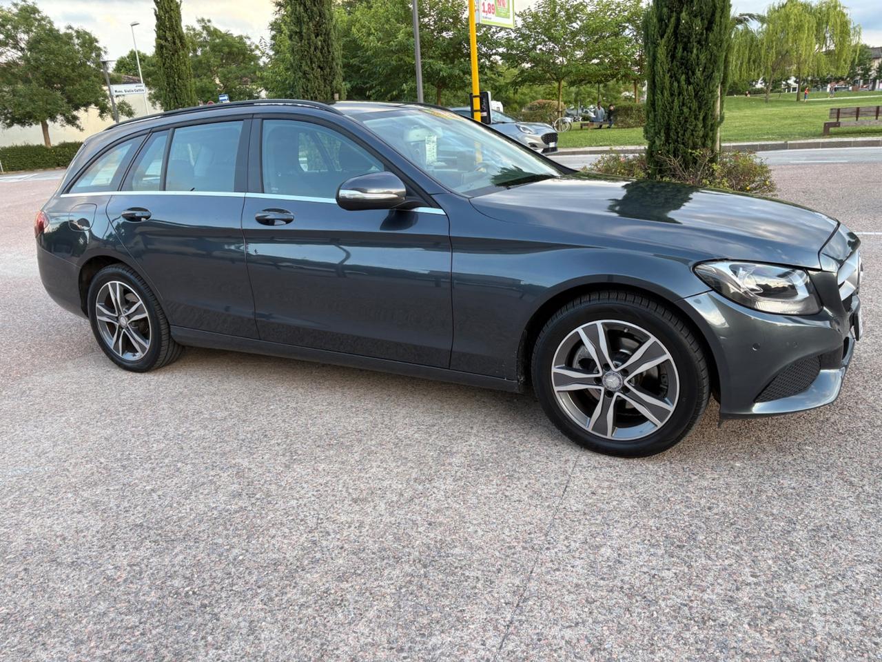 Mercedes-benz C 180 d S.W. Premium 2015 €6999