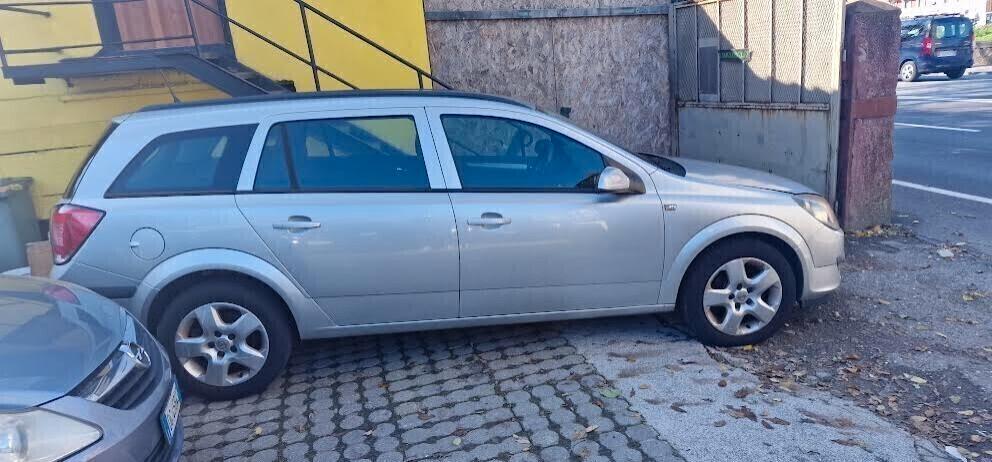 Opel Astra 1.6 16V VVT Station Wagon Cosmo