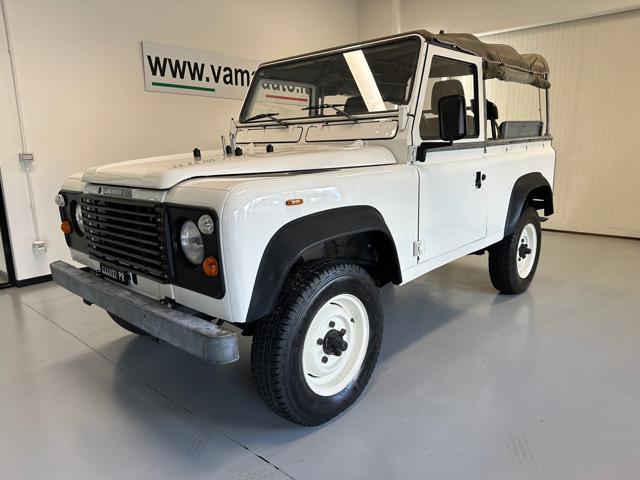 LAND ROVER Defender 90 diesel Soft-top