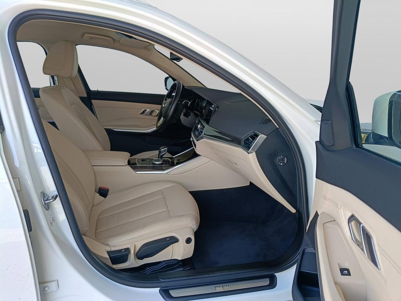 BMW Serie 3 G21 2019 Touring - 320d Touring Luxury auto