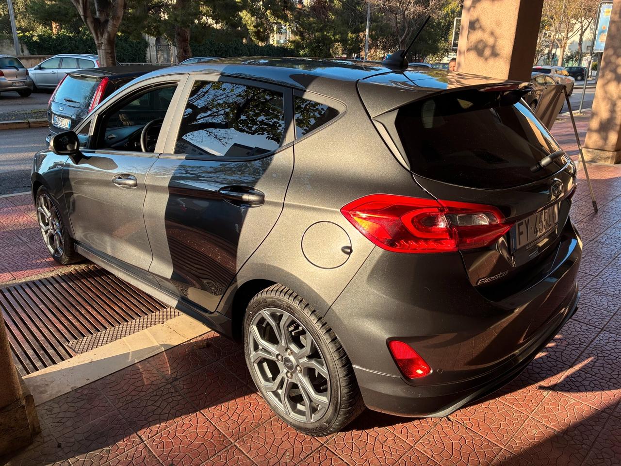 Ford Fiesta 1.0 5p ST-Line perfetta garantita-2020