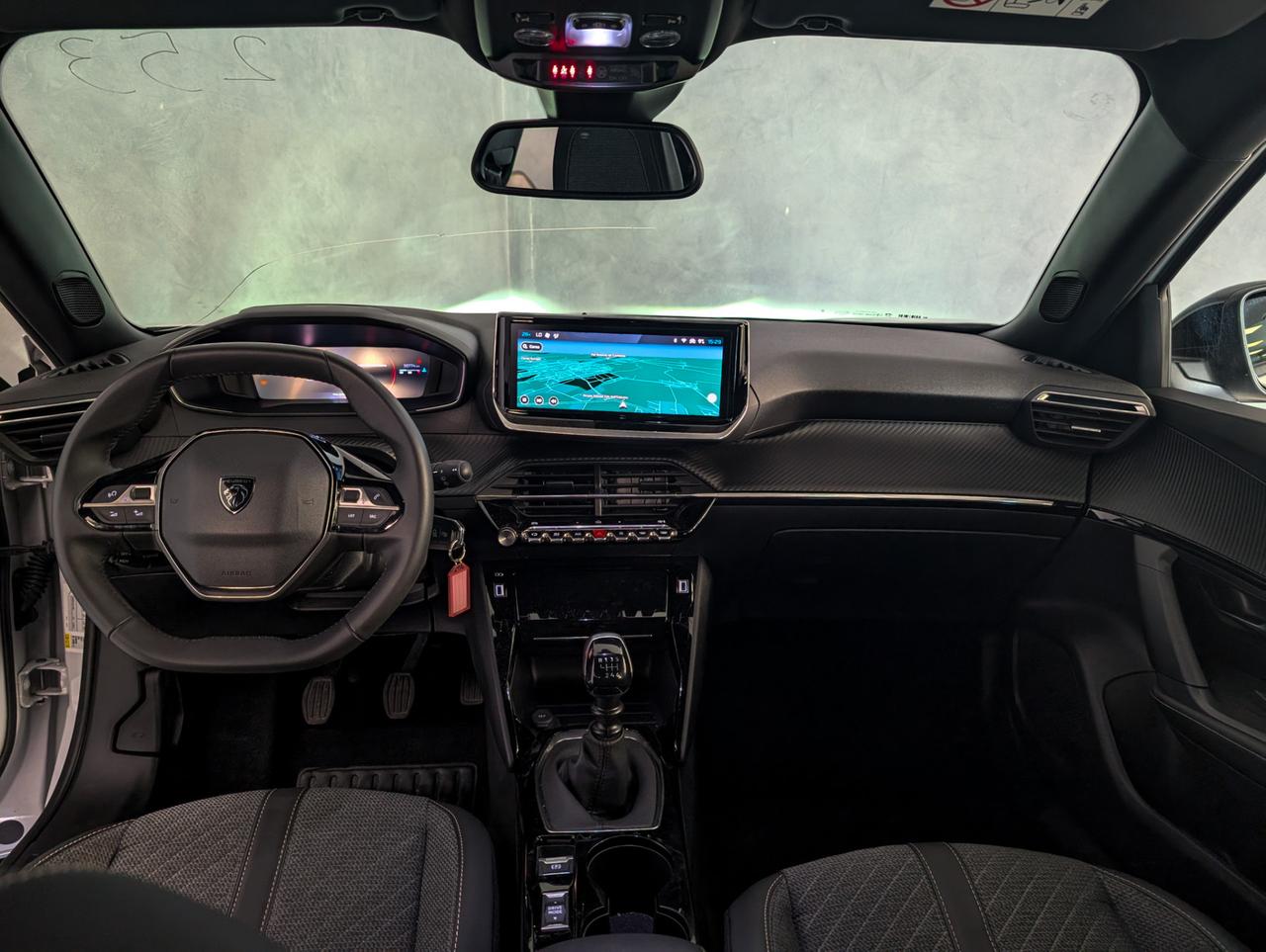 Peugeot 2008 1.2 puretech 100cv Allure