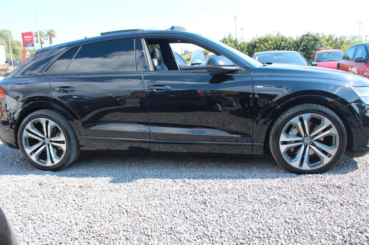 Audi Q8 50 TDI Tua A SOLI 459€