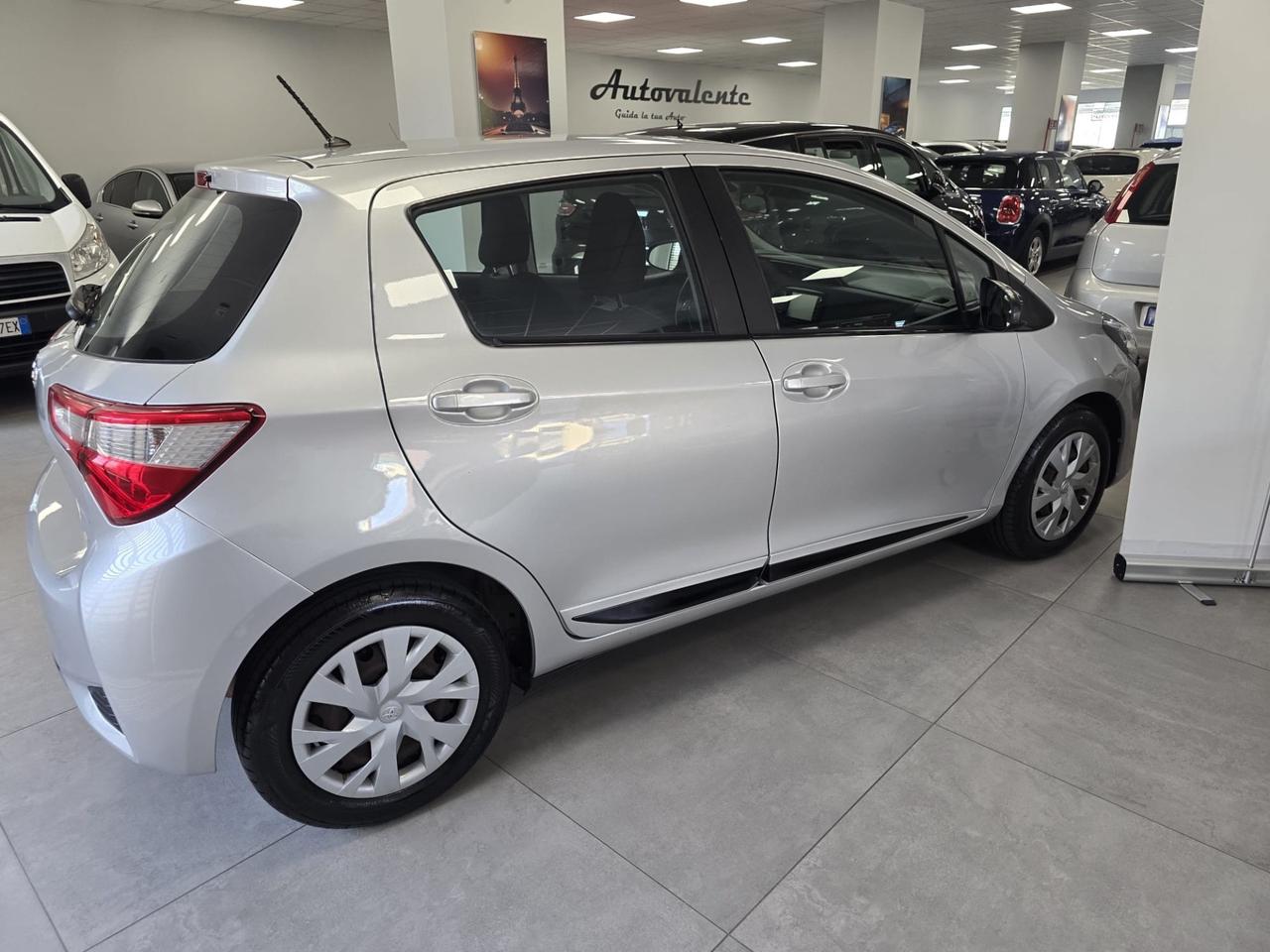 Toyota Yaris Style 1.5 Hybrid 101cv 2028 km 109000