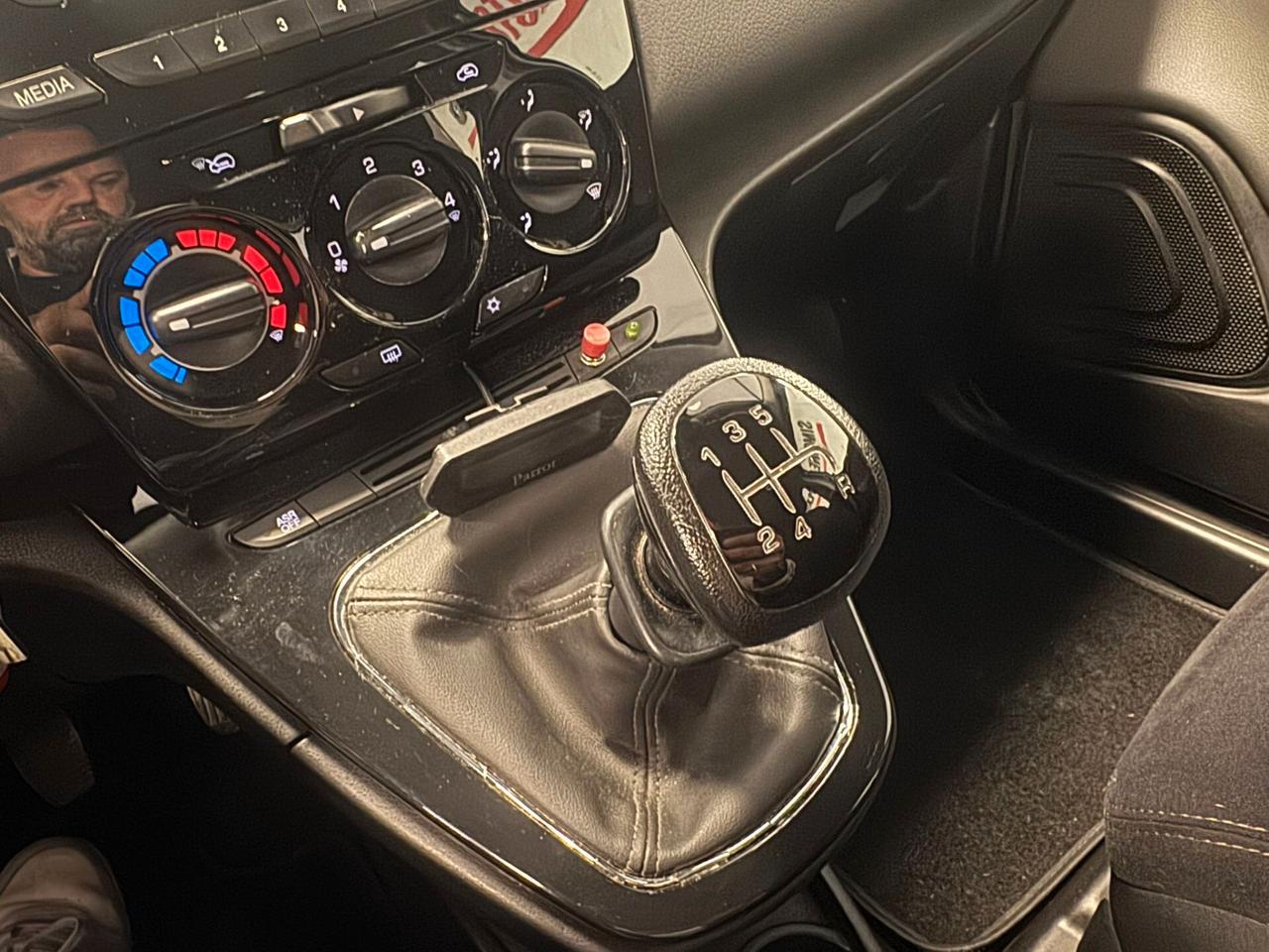 Lancia Ypsilon 1.2 69 CV 5 porte Silver