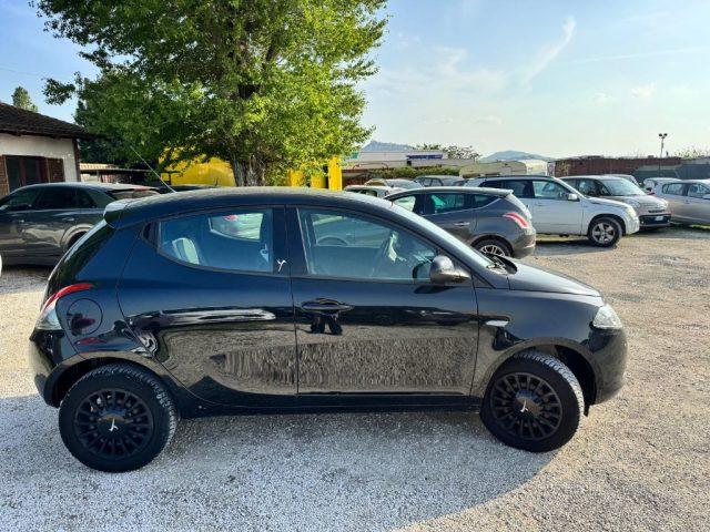 LANCIA Ypsilon 0.9 TwinAir 85 CV 5 porte Metano Ecochic Elefantin
