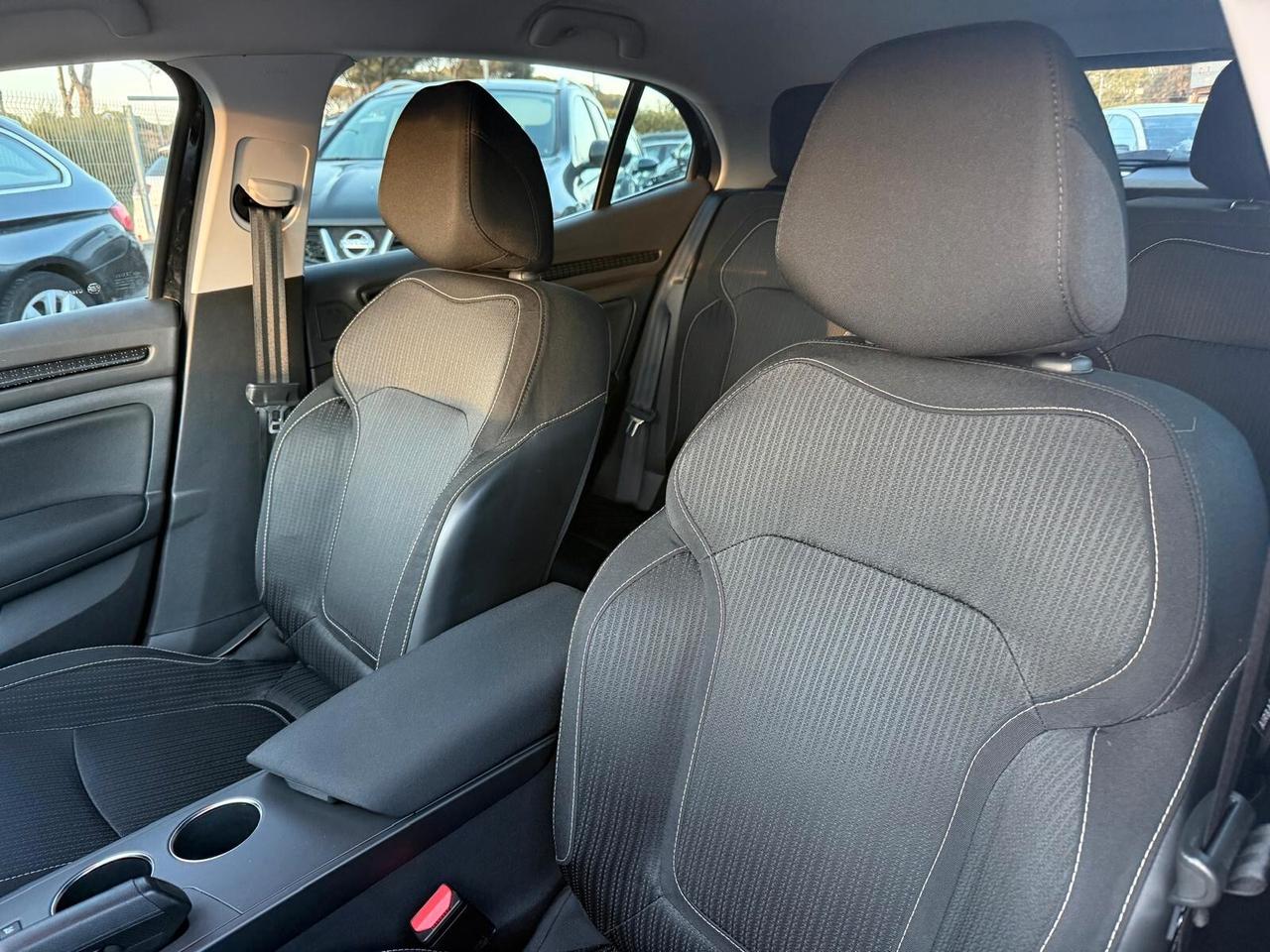 Renault Megane Mégane dCi 8V 110 CV EDC Energy Intens