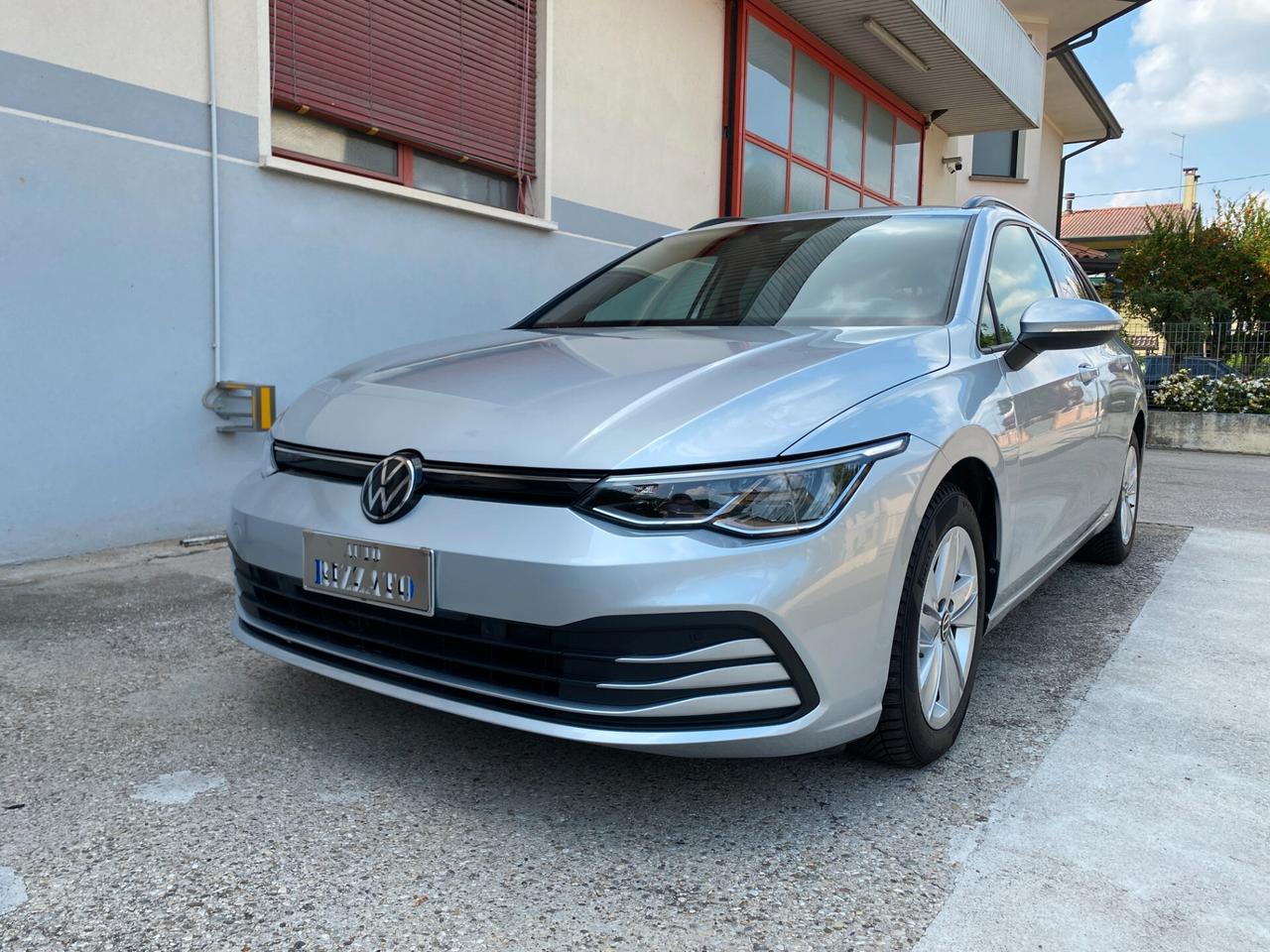 Volkswagen Golf Variant Golf Variant 2.0 TDI SCR DSG Life - CAMBIO AUTOMATICO