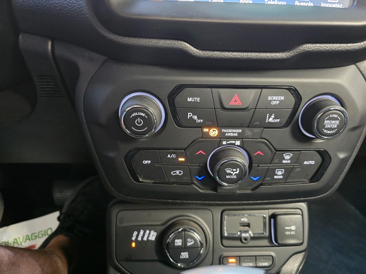 Jeep Renegade 1.3 T4 190CV PHEV 4xe AT6 Limited GANCIO TRAINO