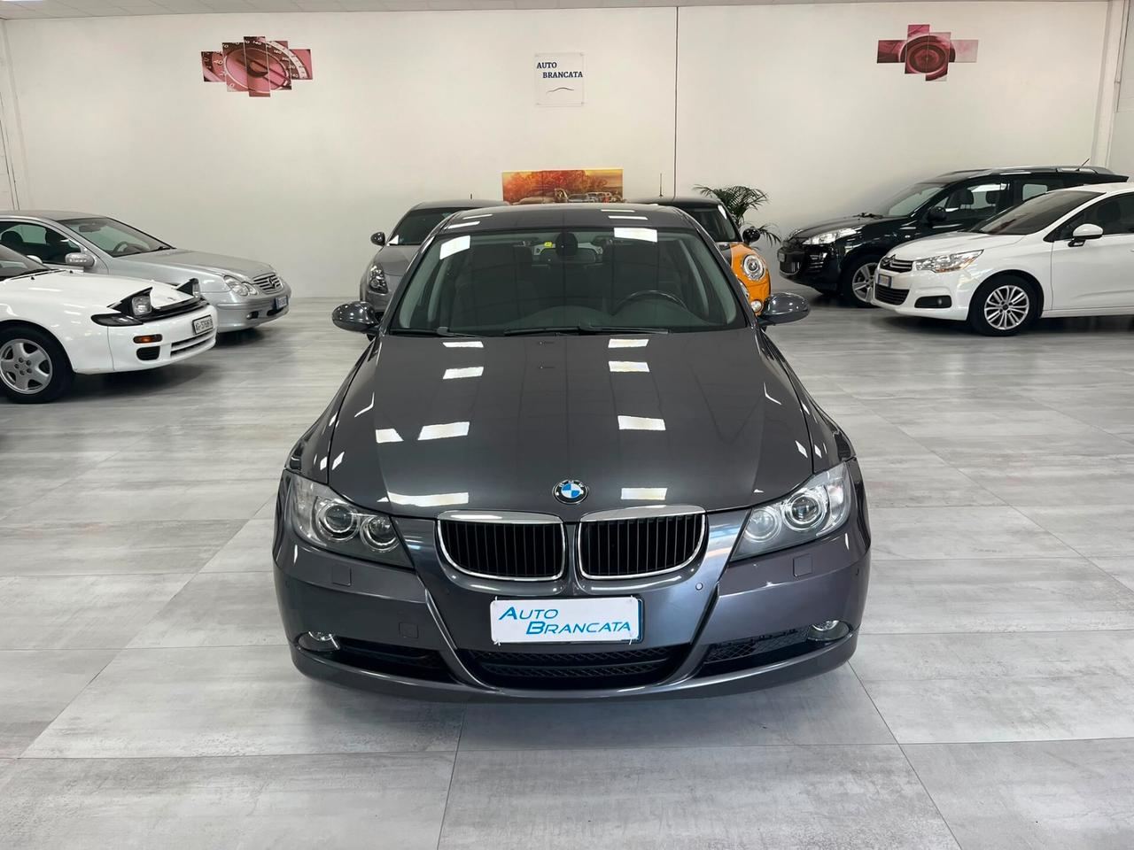 BMW 320 i Futura Berlina