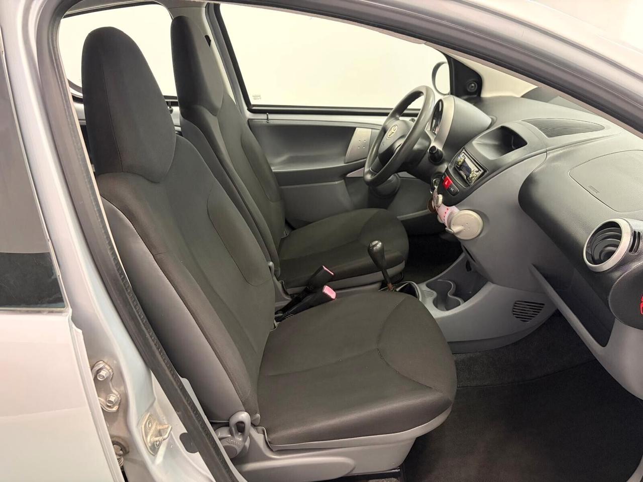 Toyota Aygo 1.0 68CV 5 porte Now NUOVISSIMA