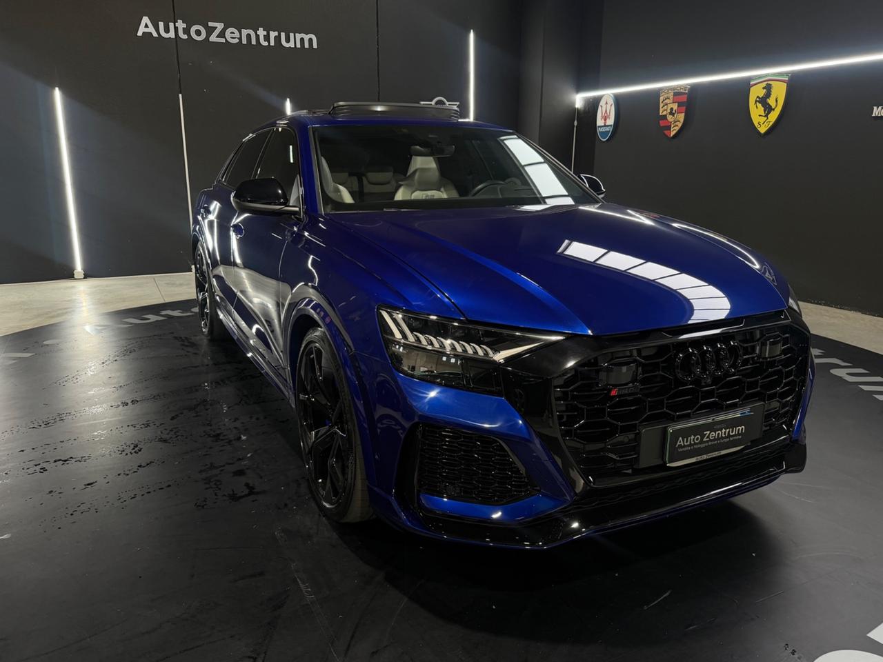 Audi Q8 RS TFSI V8 quattro tiptronic