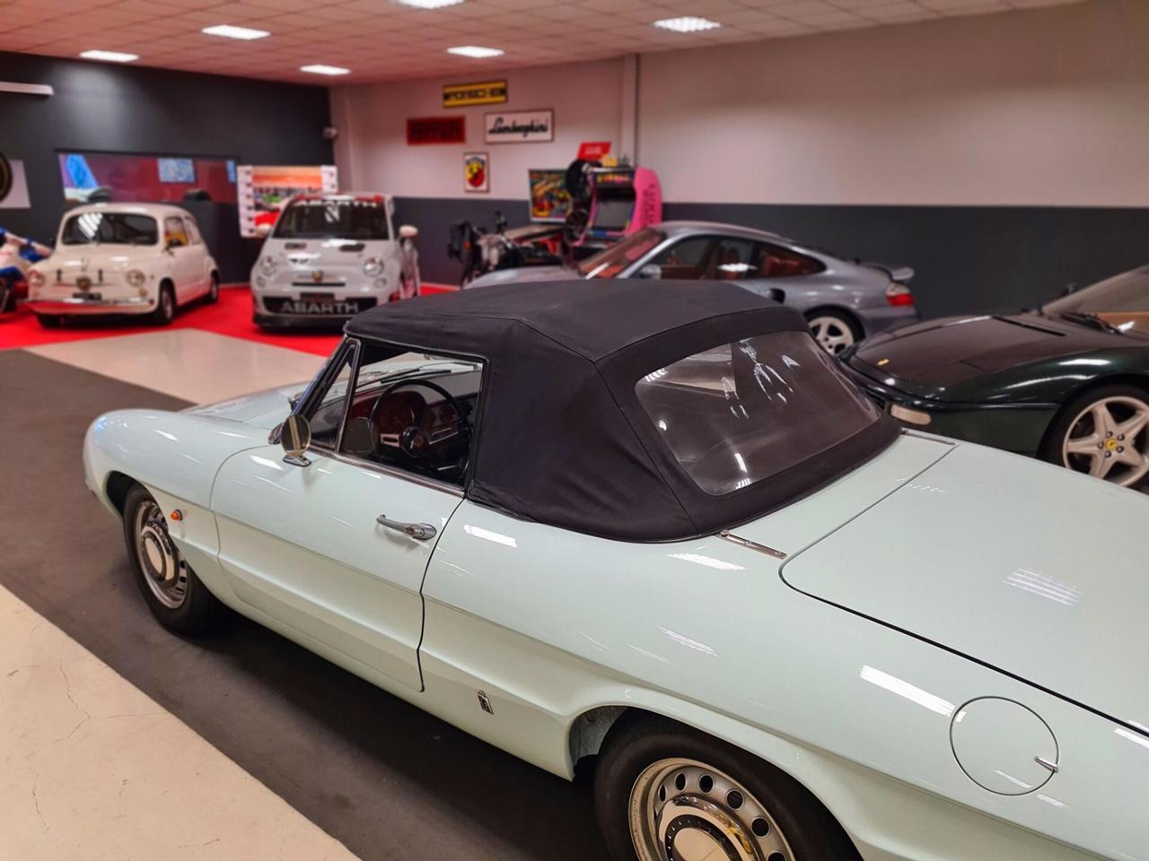 Alfa Romeo Spider Osso di Seppia 1.6