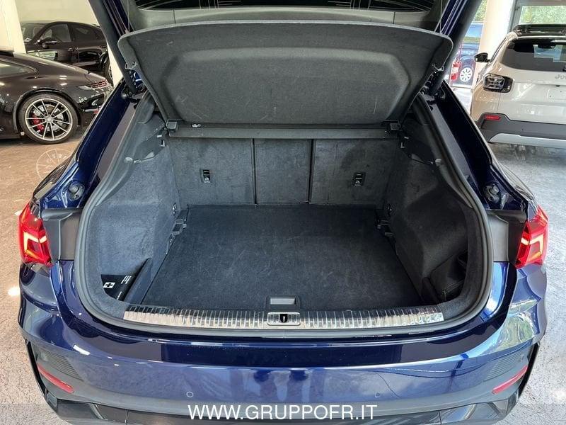 Audi Q3 SPB 35 TDI S tronic Identity Black