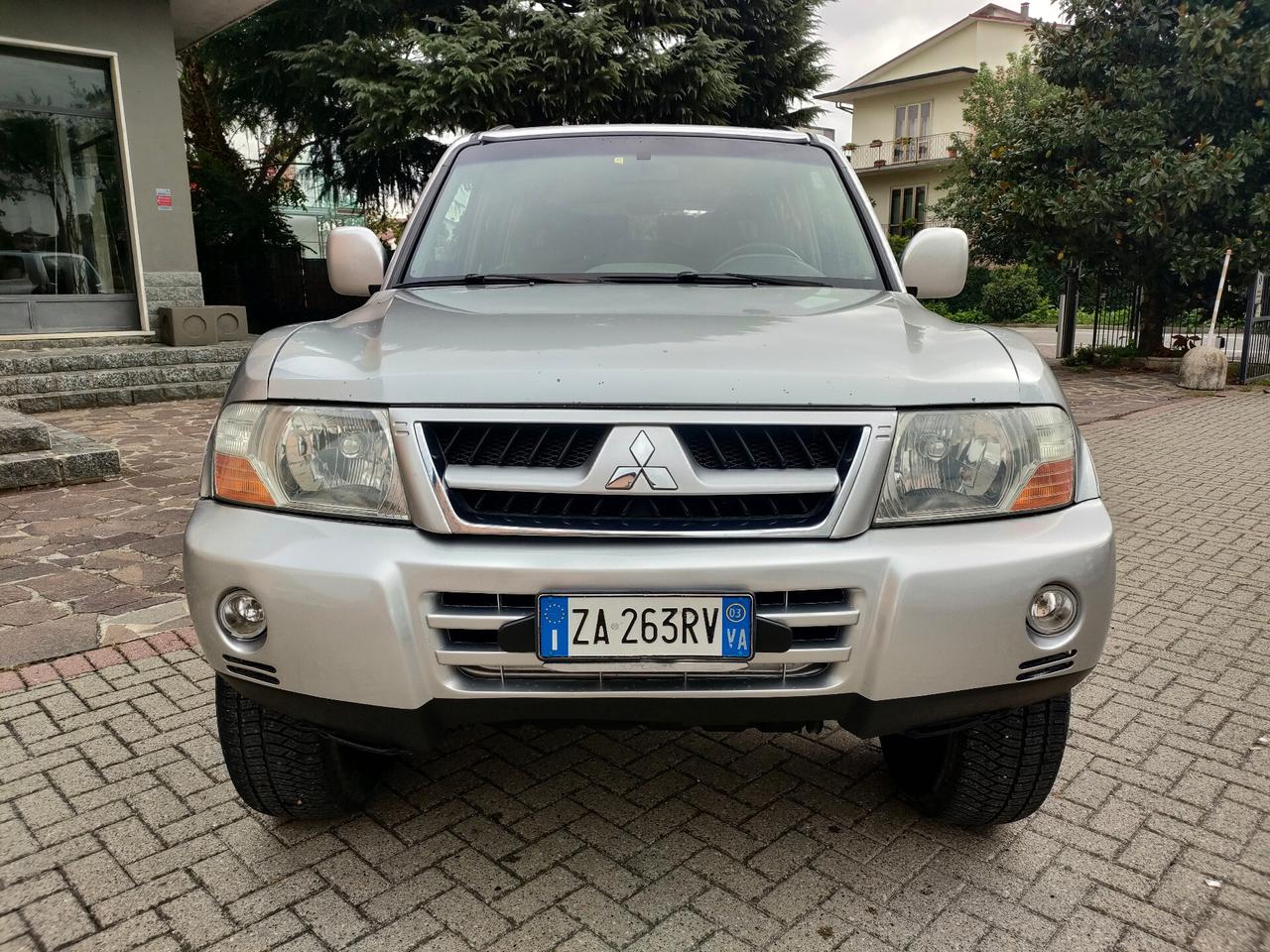 Mitsubishi Pajero 3.2 16V DI-D 7 posti e gancio