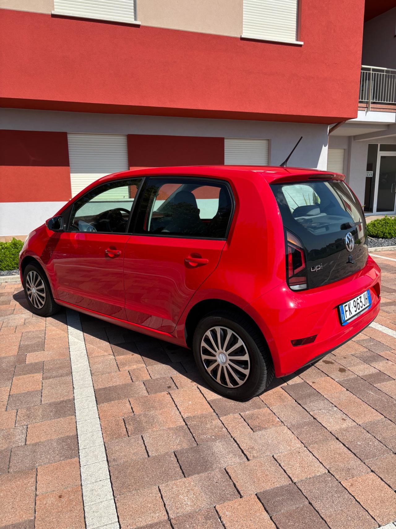 Volkswagen up! 1.0 5p. 75 cv