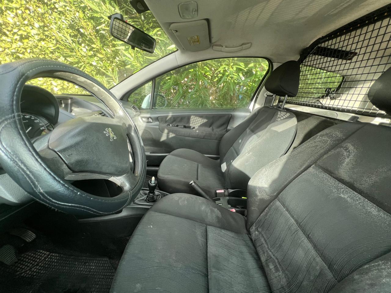 Peugeot 207 1.4 HDi 70CV 3p. XAD Van