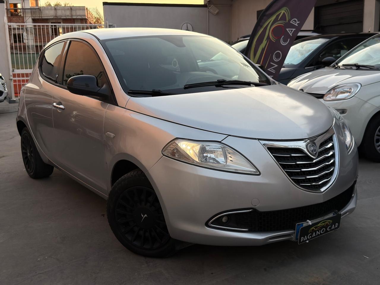 Lancia Ypsilon 1.2 69 CV 5 porte S&S Platinum GPL