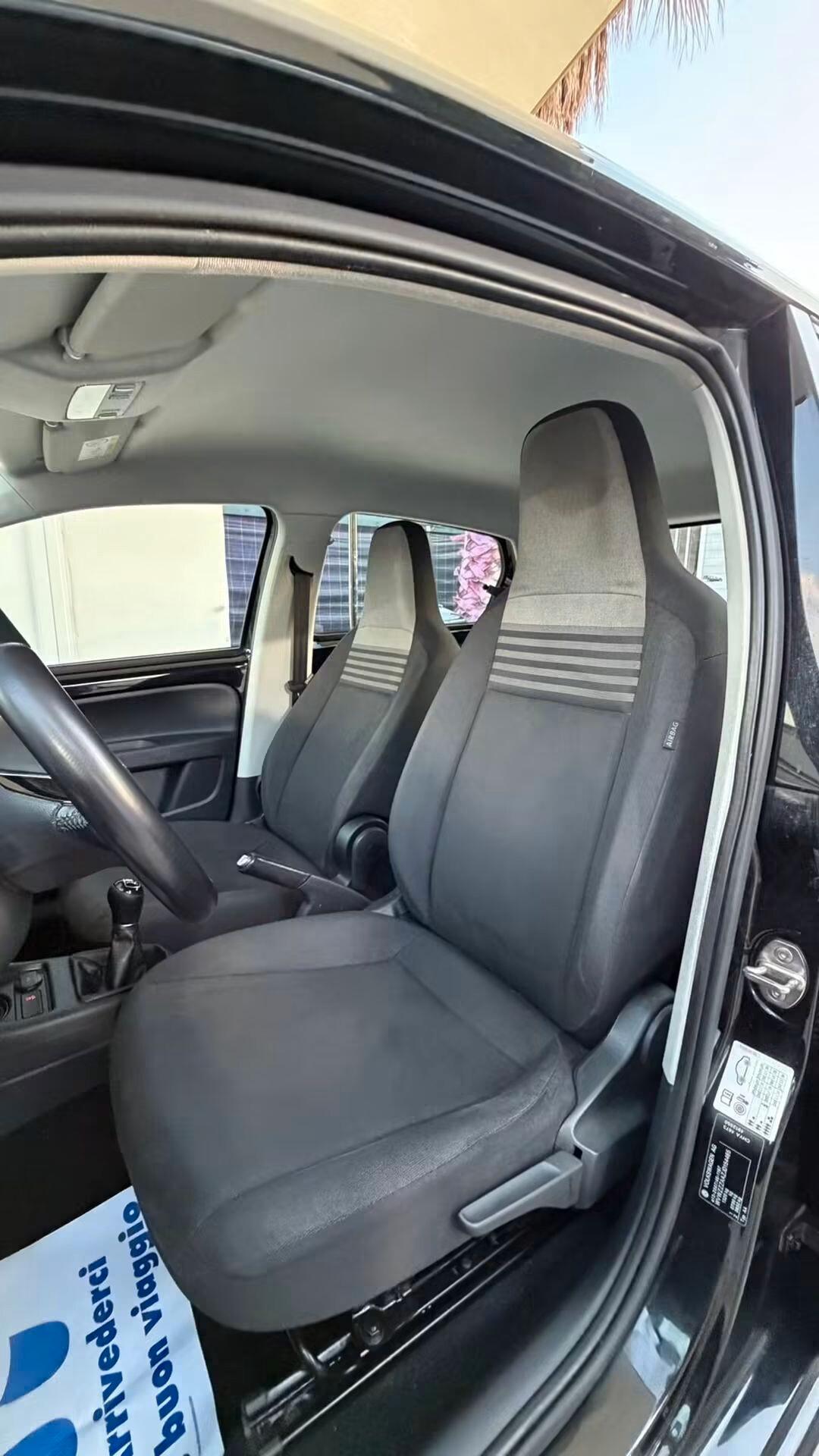 Volkswagen up