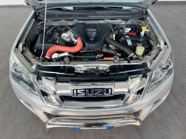 ISUZU D-Max 2.5 Space Cab Solar A/T 4WD