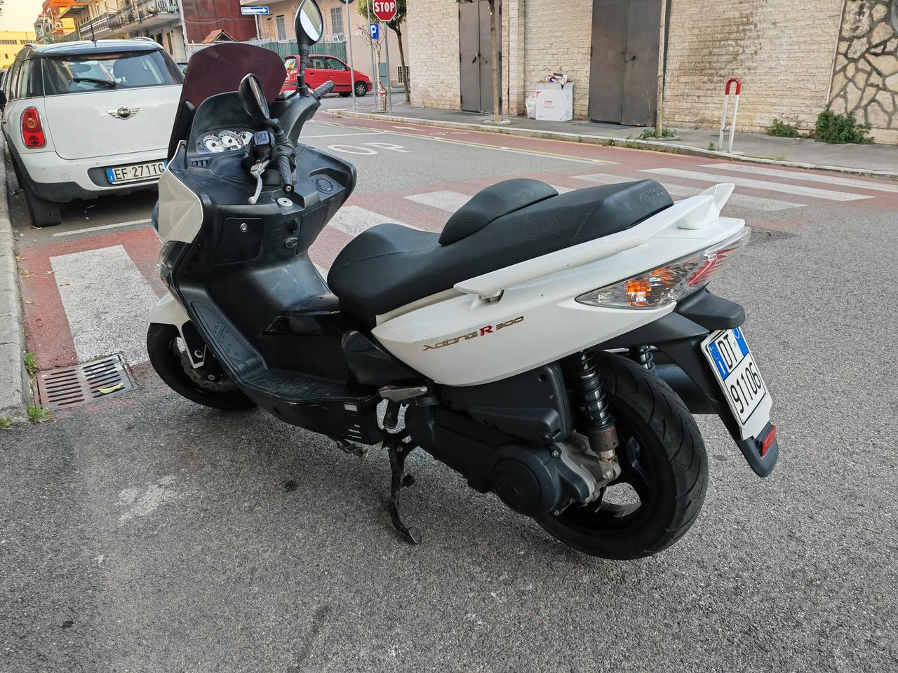Kymco Xciting 300i KIMICO R
