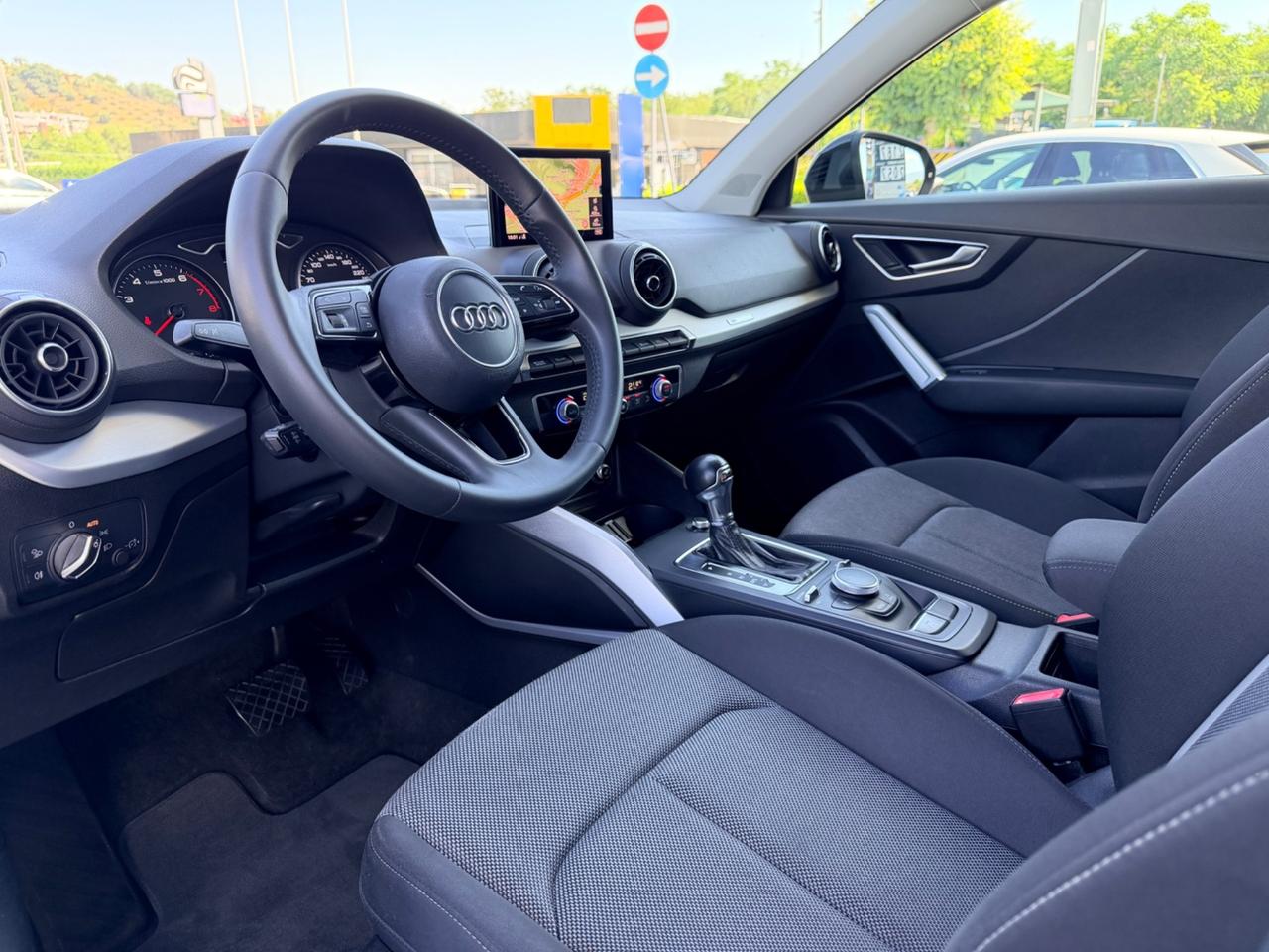 Audi Q2 30 TFSI S tronic line Edition black