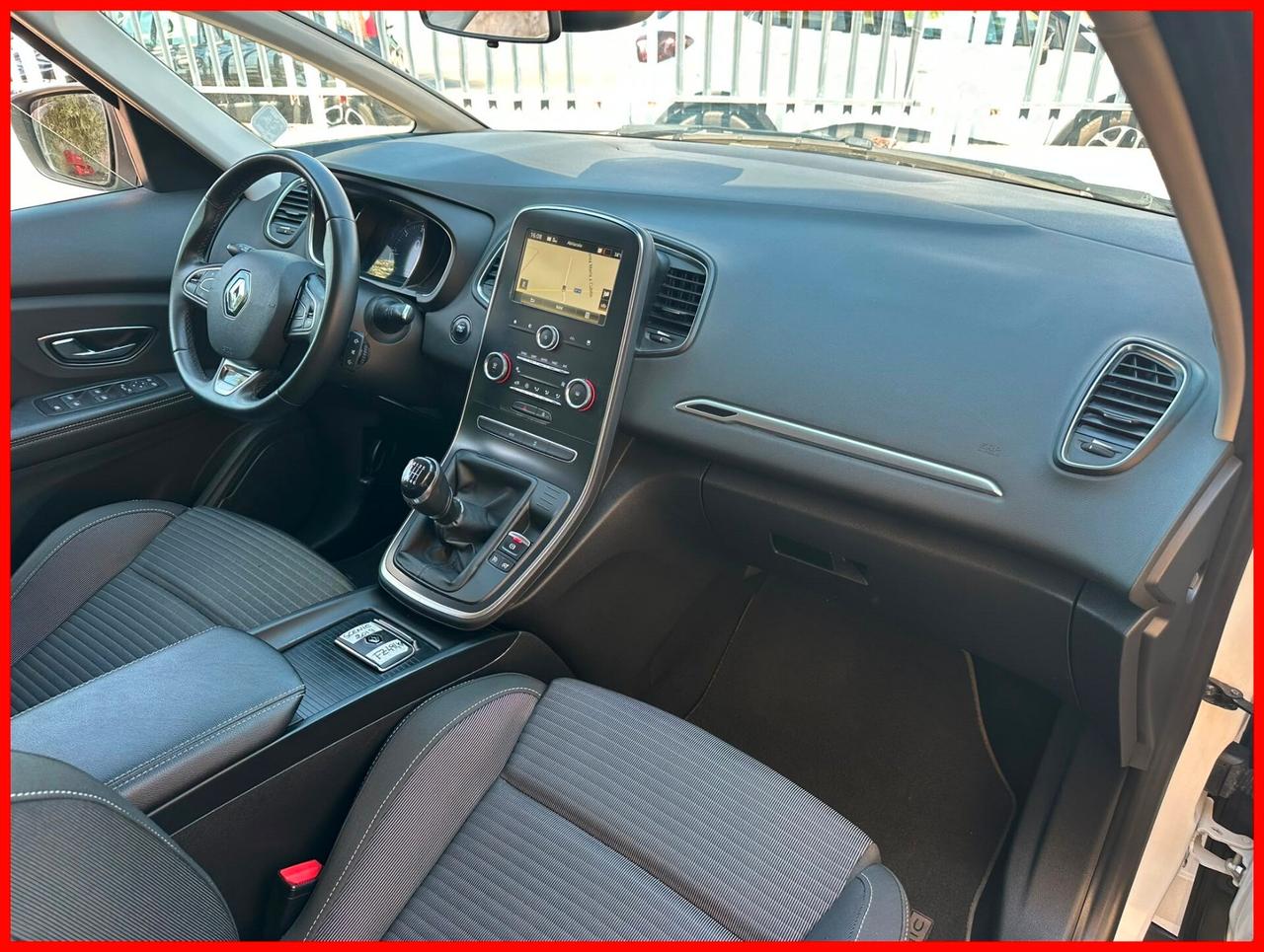 Renault Scenic Scénic Blue dCi 120 CV Initiale Paris