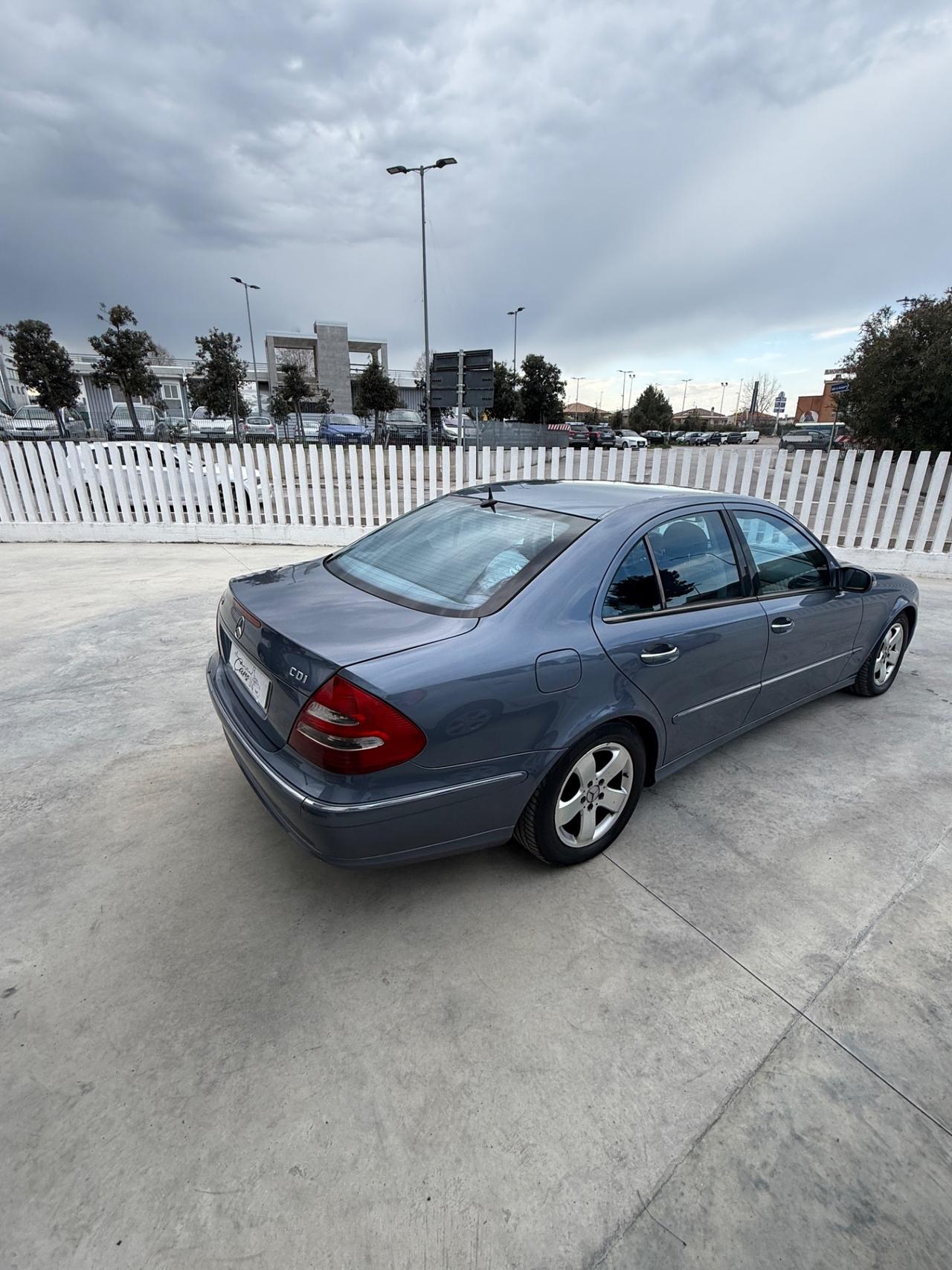 Mercedes-benz E 220 CDI cat Avantgarde