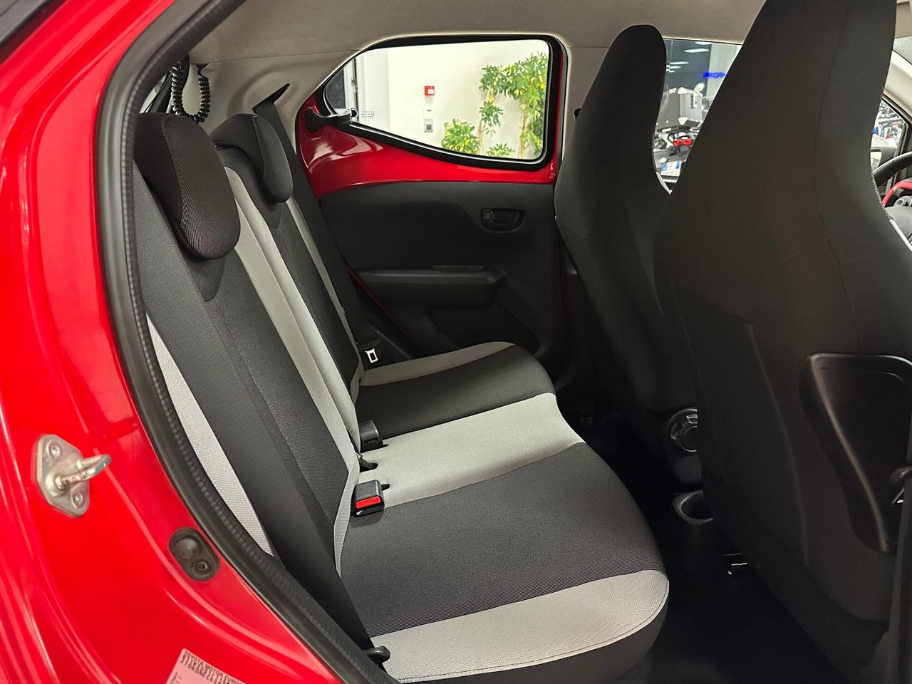 Toyota Aygo 1.0 VVT-i 69 CV 5 porte x-cite - 2015