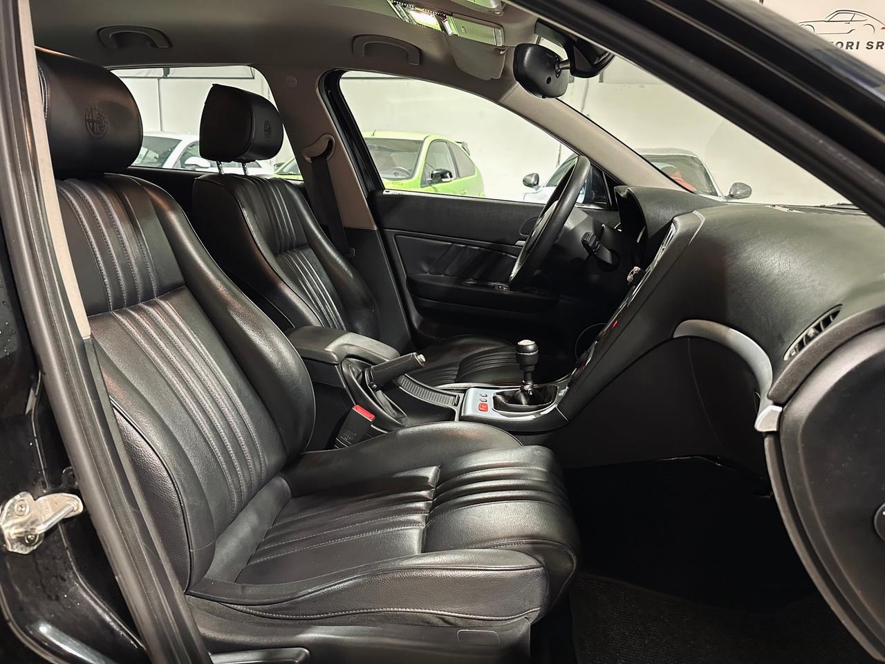 Alfa Romeo 159 2.2 JTS 16V INTERNI IN PELLE
