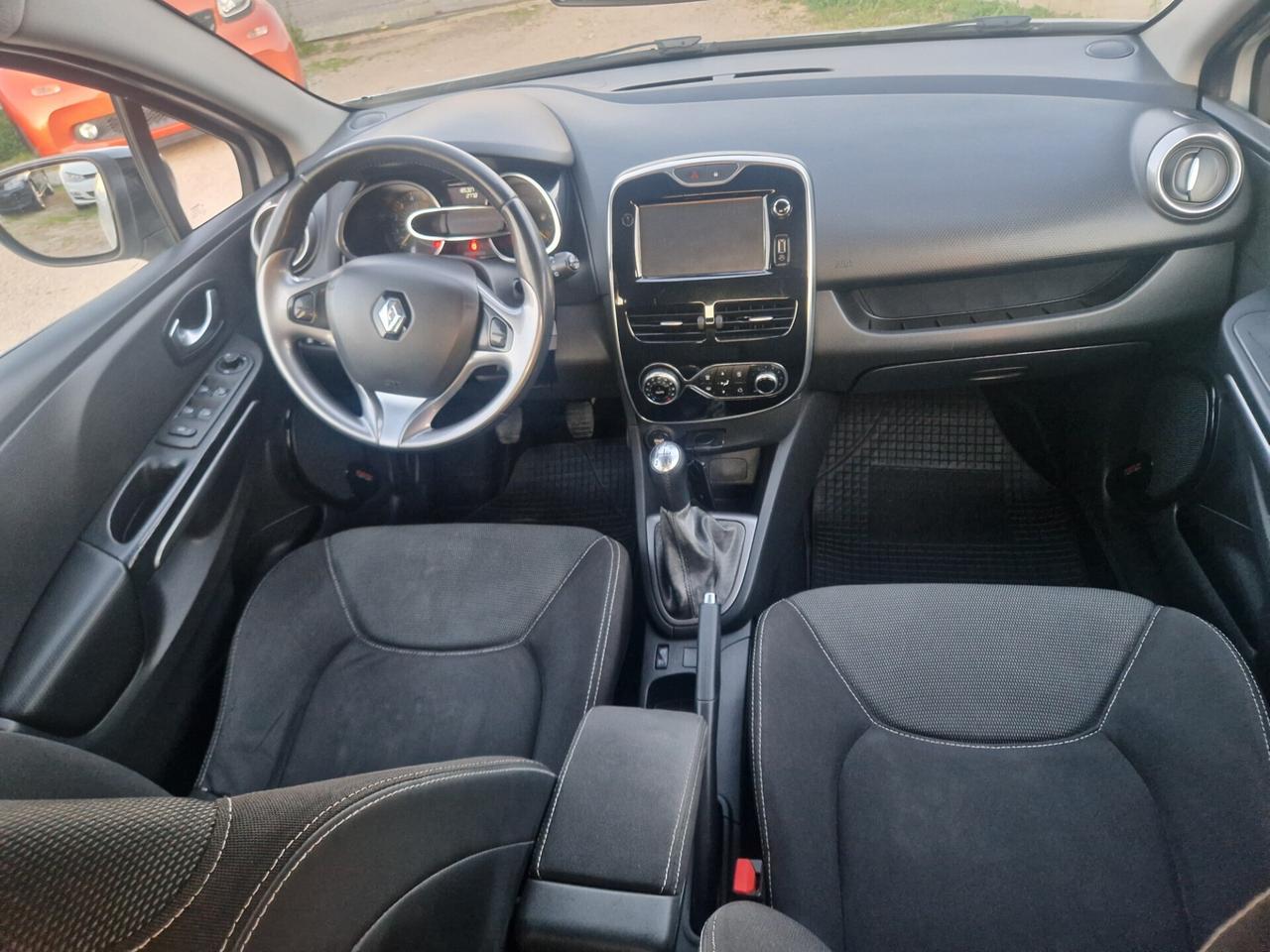 Renault Clio 1.5 dCi 90CV Costume National - 2015