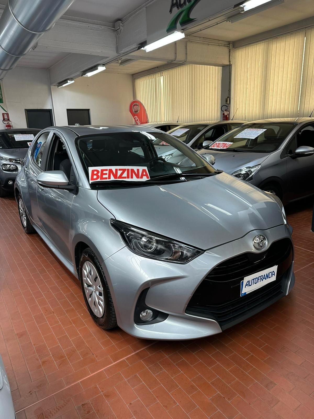 Toyota Yaris 1.0 5 porte Active