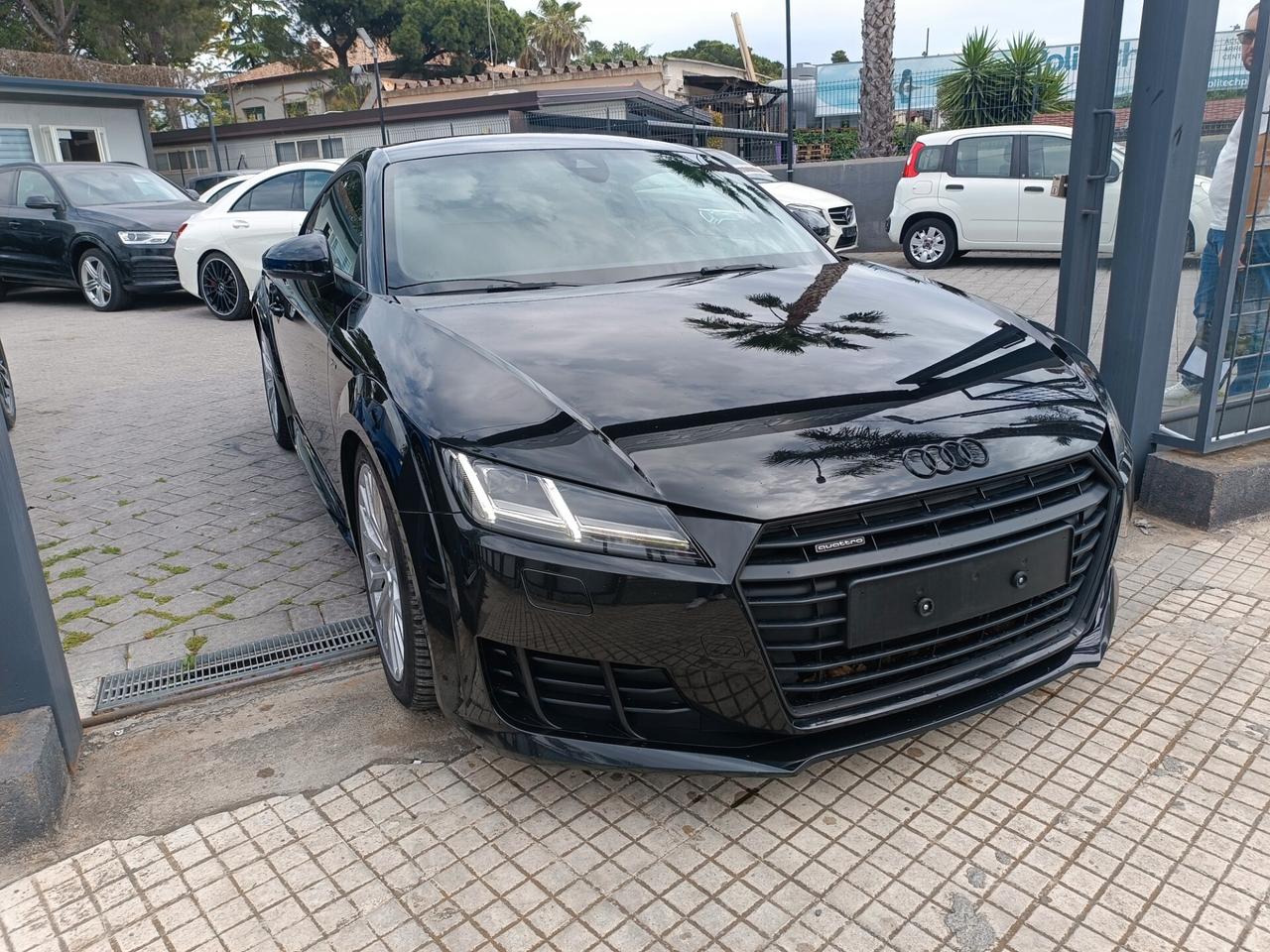 Audi TT Coupé 2.0 TFSI S line