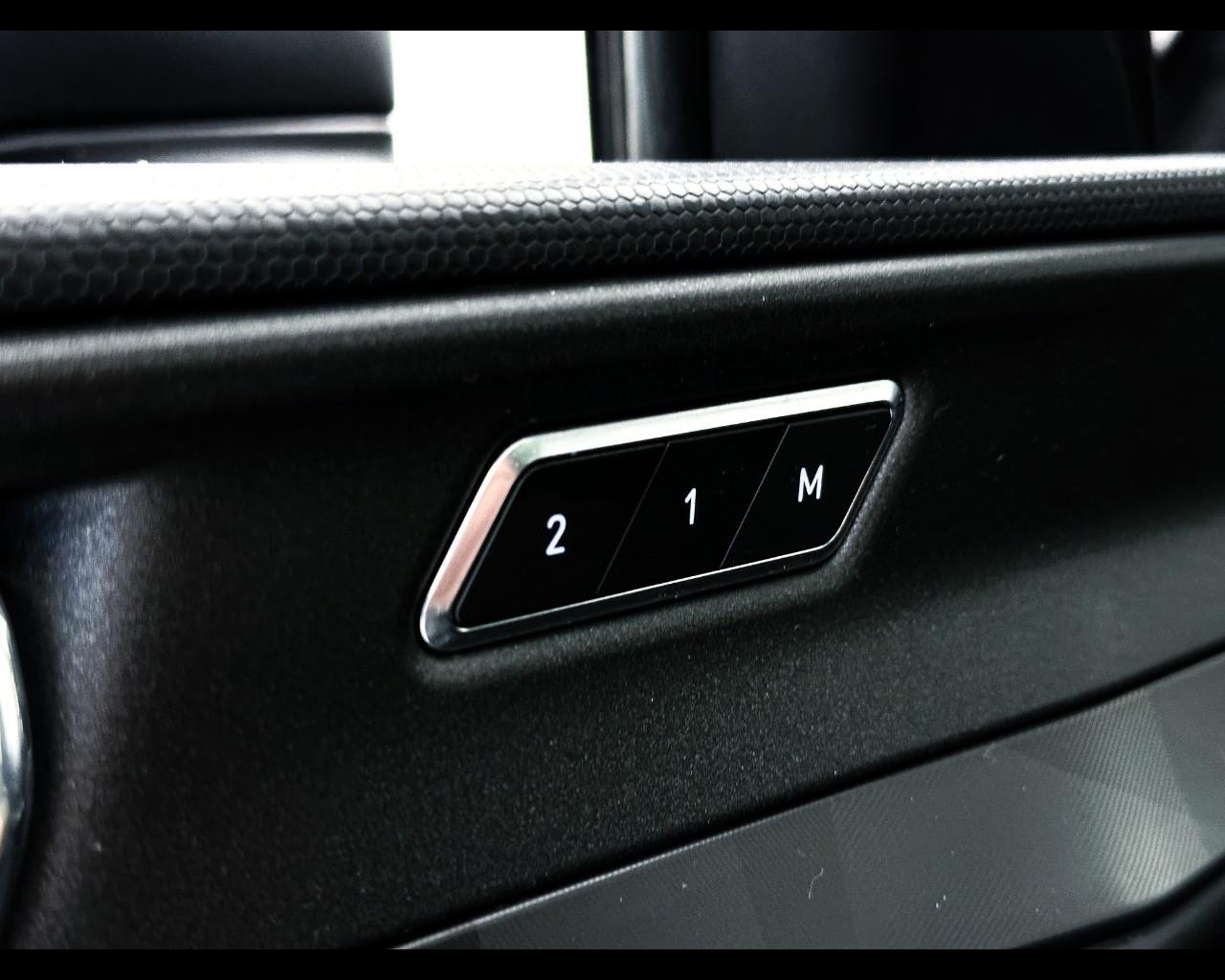 LYNK&CO 01 - 01 PHEV