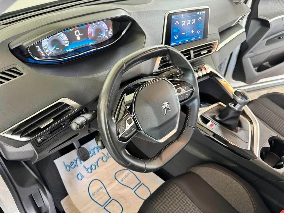 Peugeot 3008 BlueHDi 130 S&S Business