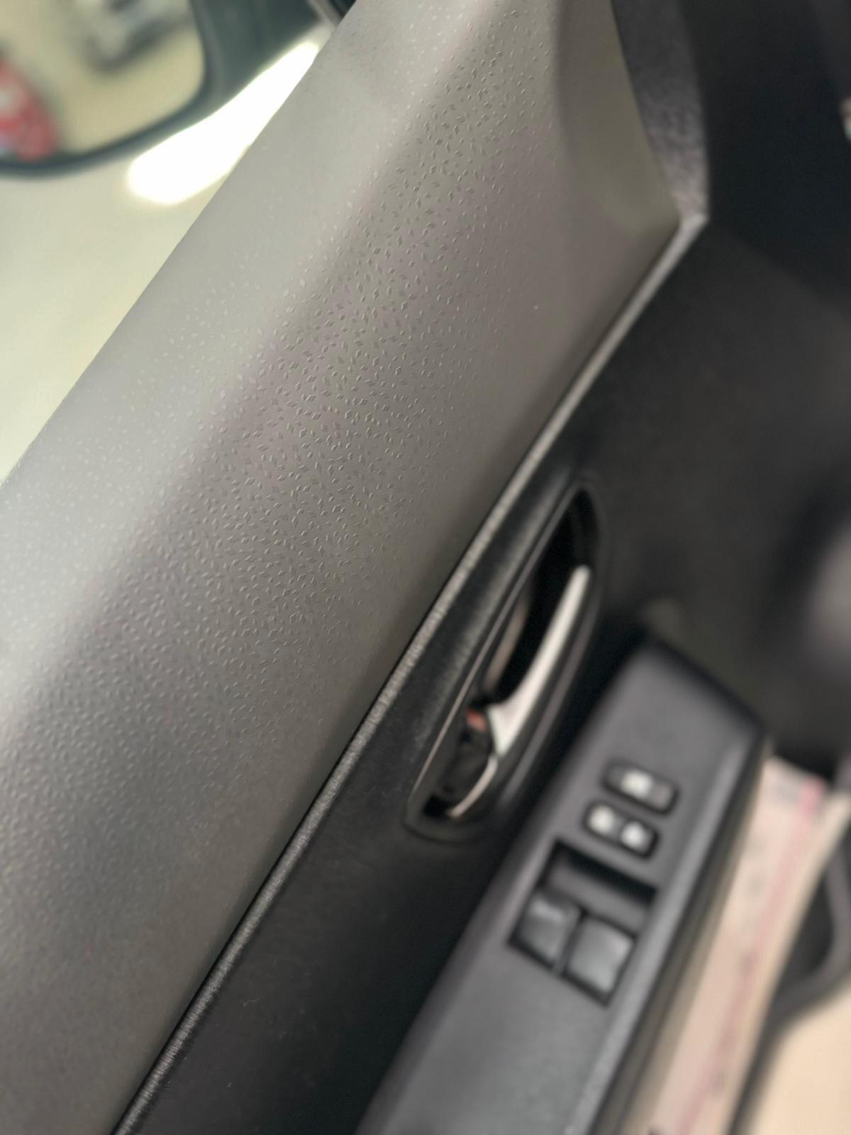 TOYOTA YSRIS NEOPATENTATI