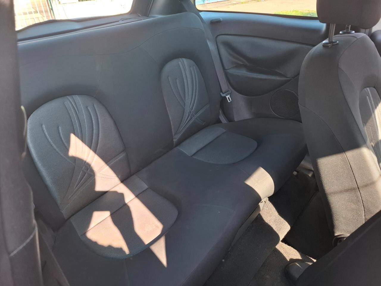 Lancia Ypsilon 1.4 Passion