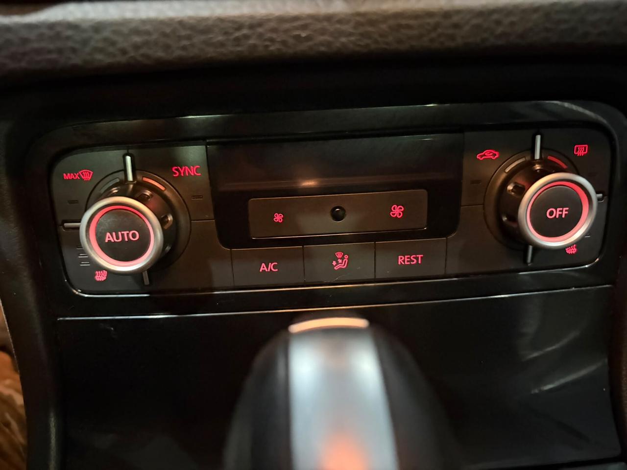 VOLKSWAGEN TOUAREG DEL 2015 3.0 V6 4X4 AUTOMATICA SUPERFULL