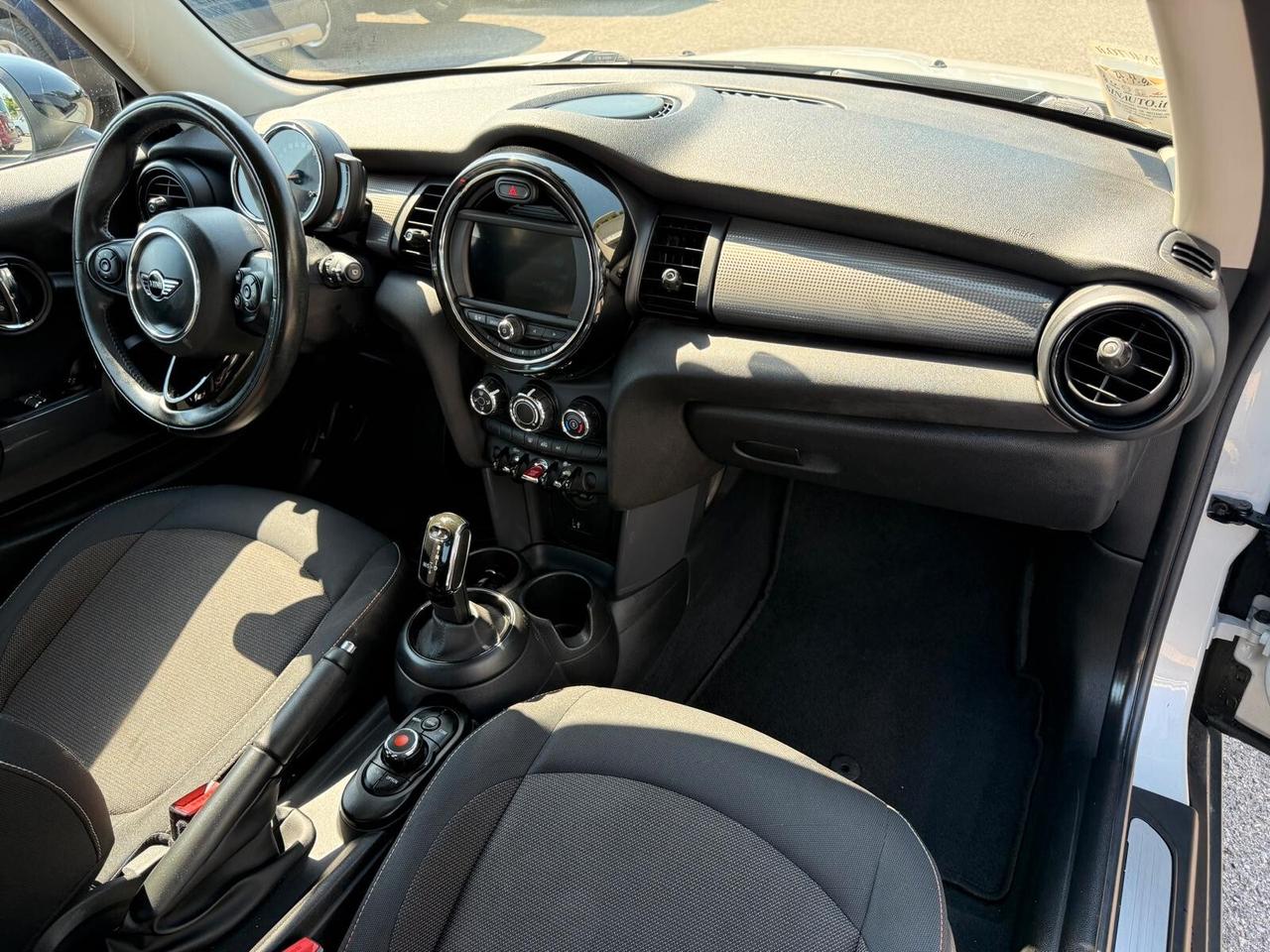 Mini 1.5 Cooper *automatica* *no vincoli*