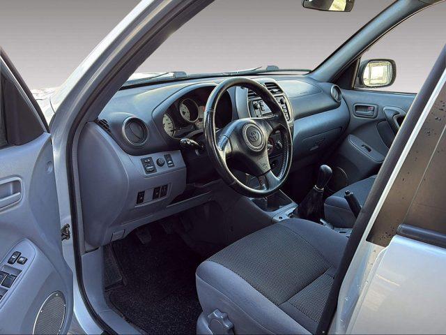 TOYOTA RAV 4 2,0 TDi D-4D
