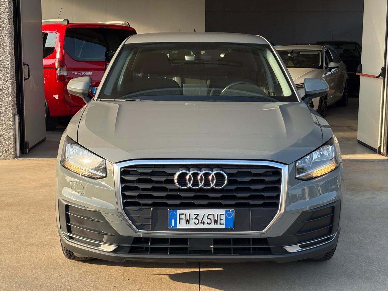 Audi Q2 30 TDI S tronic Identity Black