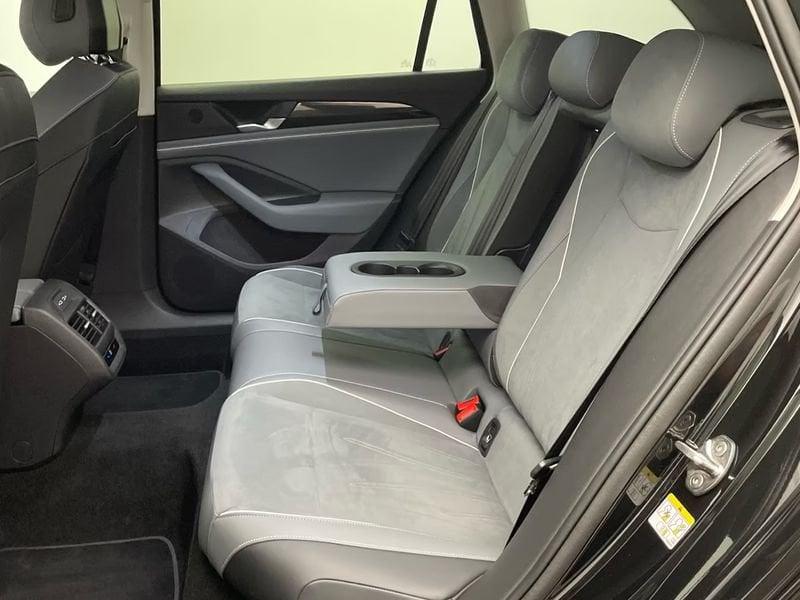 Volkswagen Passat Passat 2.0 TDI 150 CV SCR DSG Business NAVI ACC LED CAMERA