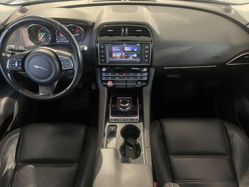 Jaguar F-Pace 3.0d V6 300 CV AWD aut. First Edition