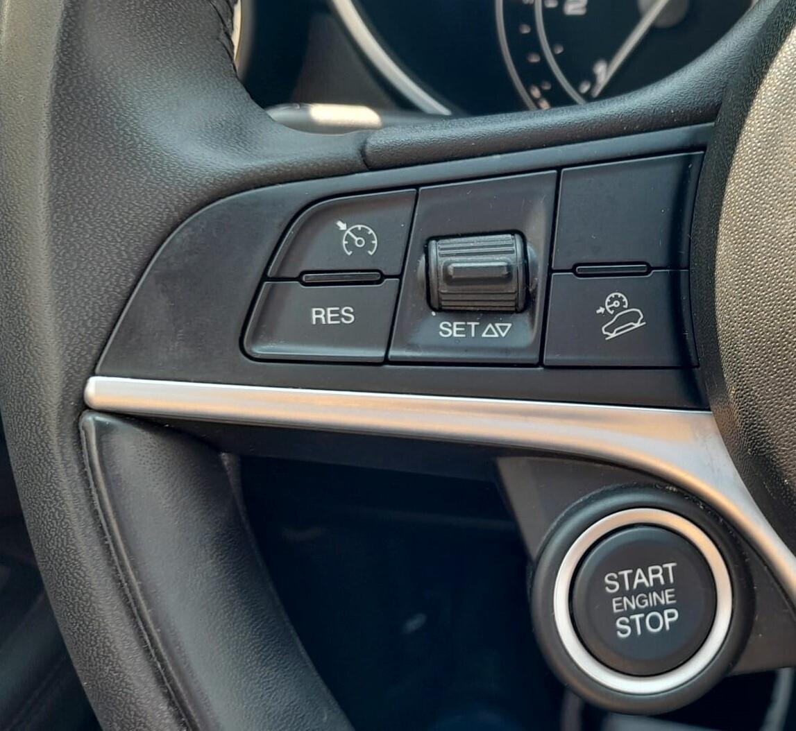 Alfa Romeo Stelvio 2.2 Turbodiesel 190 CV AT8 Q4 Super