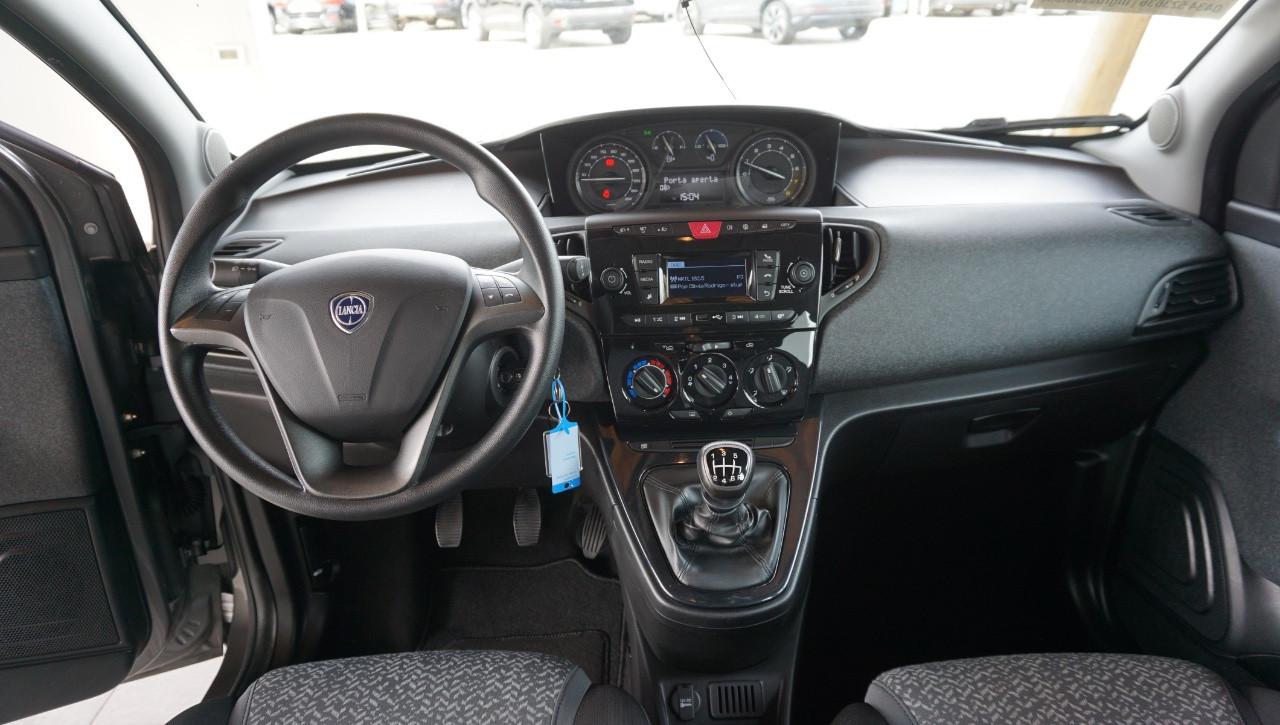 Lancia Ypsilon 1.0 firefly hybrid Silver Plus s&s 70cv