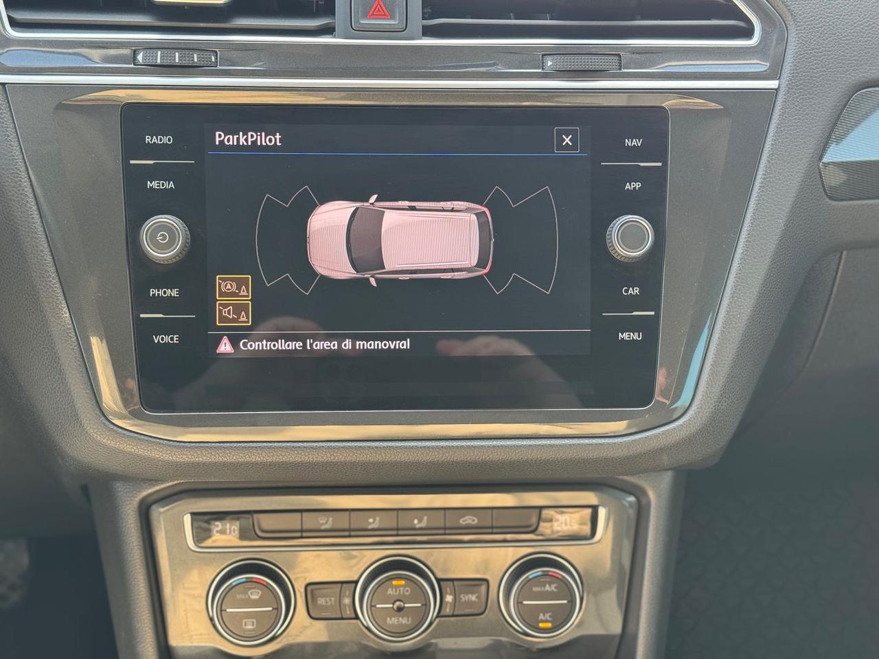 Volkswagen Tiguan Advanced 2.0 TDI DSG #9874