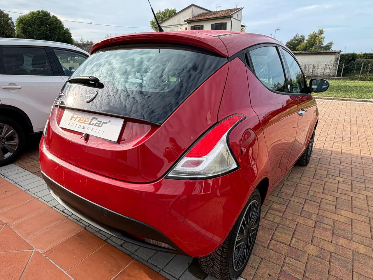 Lancia Ypsilon 1.2 69 CV 5 porte GPL Ecochic Gold