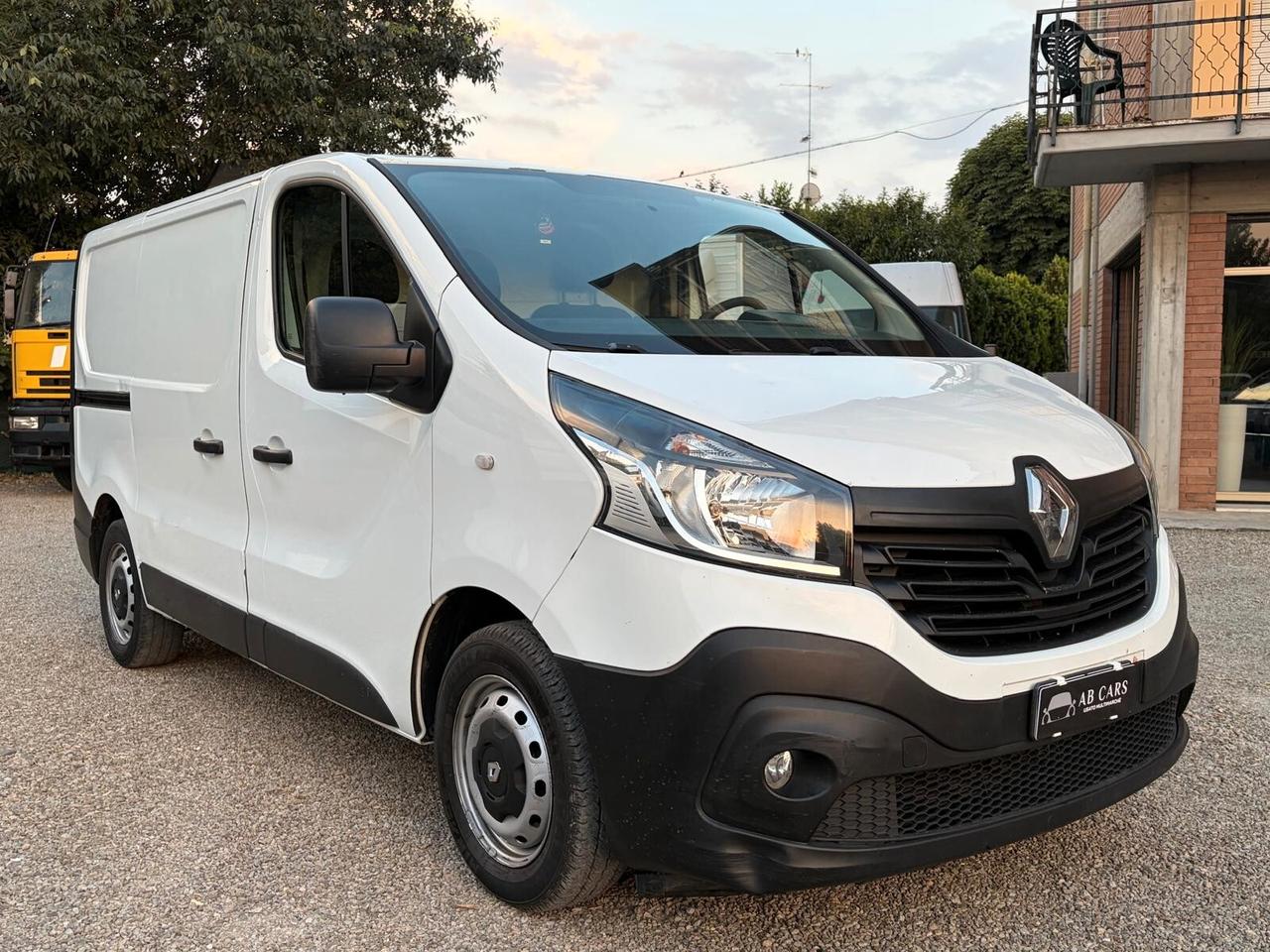 Renault Trafic 1.6 dci 125 CV L1 H1 EURO 6