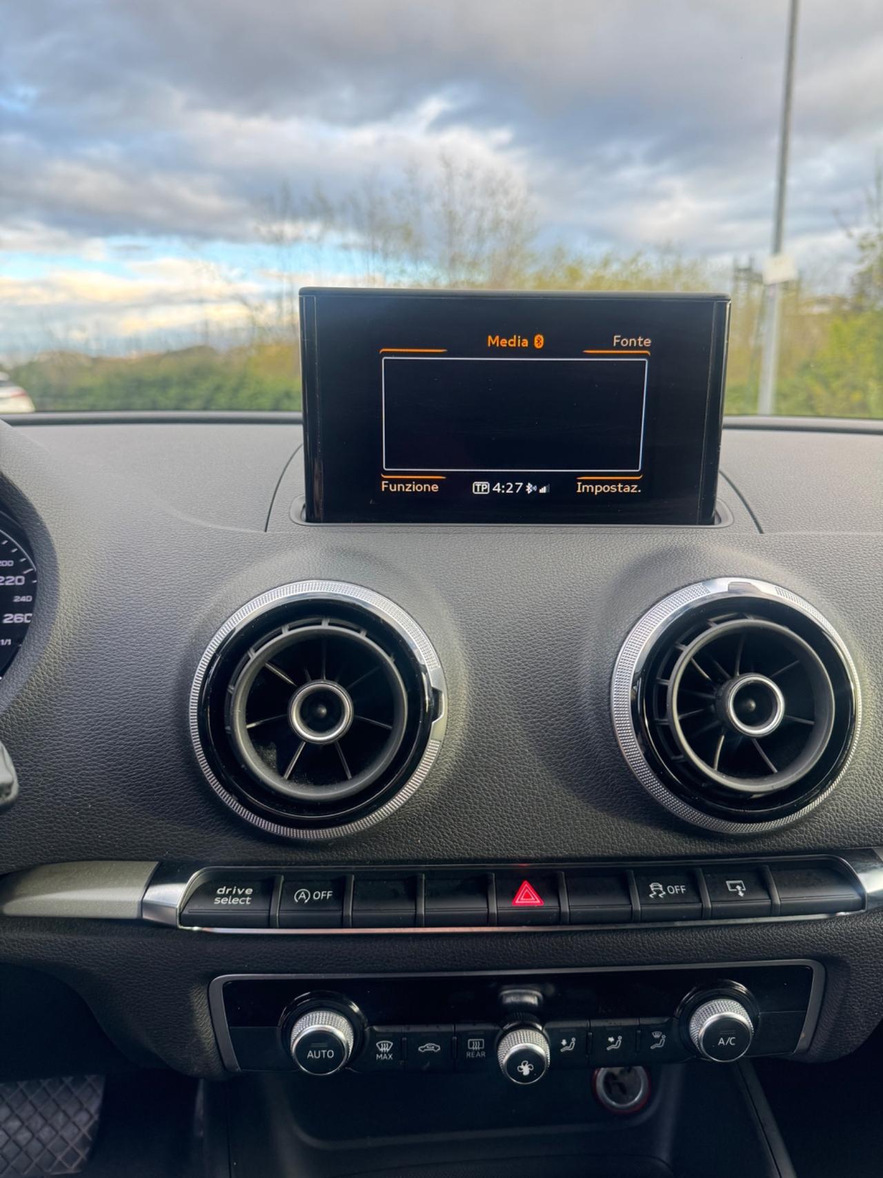 Audi A3 1.6 TDI clean diesel S tronic Ambiente