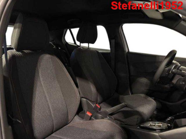PEUGEOT 2008 1.2 hybrid Style 136cv e-dcs6